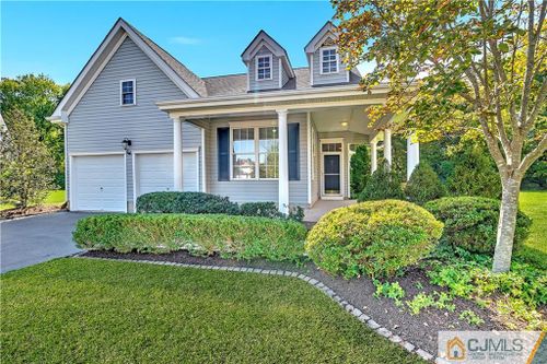 10 Longstreet Ln, Cranbury, NJ, 08512-2741 | Card Image