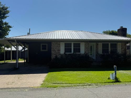 273 Poplar Street, Clinton, AR, 72031 | Card Image