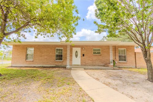 1553 Casa Grande Dr, Corpus Christi, TX, 78411-3321 | Card Image