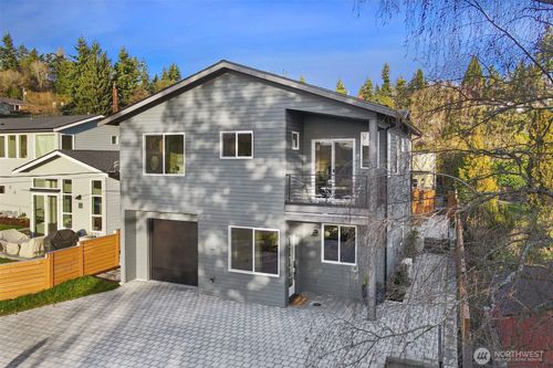 8810 41st Ave Sw, Seattle, WA, 98136 | Card Image