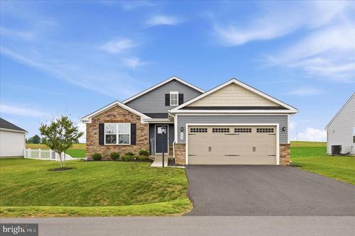 469 Perspective Pl, HEDGESVILLE, WV, 25427-6944 | Card Image