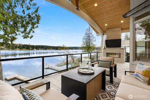 6038 Osprey Cir, Bremerton, WA, 98312-8807 | Card Image