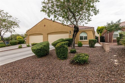 8955 Sandy Isle Ct, Las Vegas, NV, 89131-6713 | Card Image