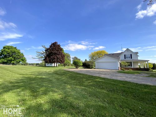2437 S State Rd, Corunna, MI, 48817-9502 | Card Image