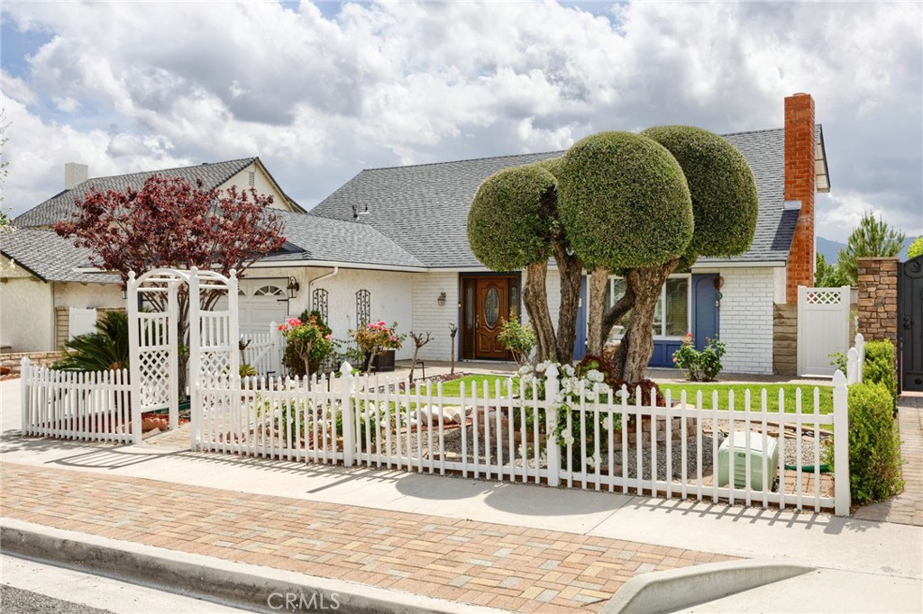 Residential in Canyon Country 5
