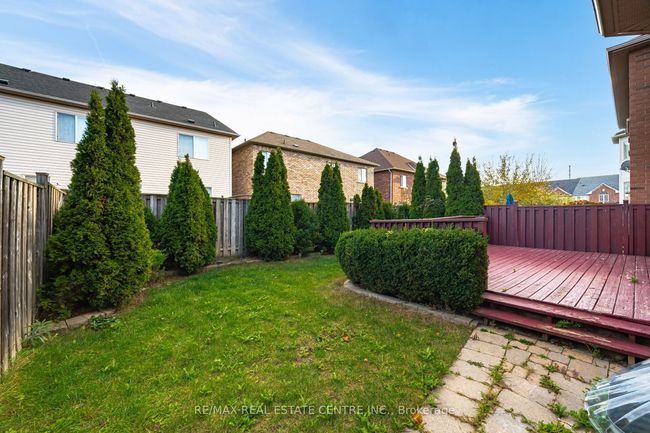 1016 Mccuaig Dr, House other with 4 bedrooms, 4 bathrooms and 2 parking in Milton ON | Image 46