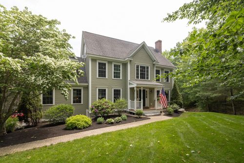 15 Wood Ridge Ln, Exeter, NH, 03833-7512 | Card Image