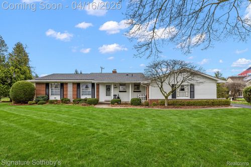 28868 Lorikay St, Farmington Hills, MI, 48334-2836 | Card Image