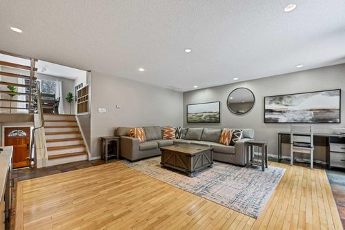 610-3130 66 Avenue Sw, Calgary, AB, T3E5K8 | Card Image