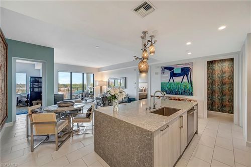 541-1115 Central Ave, NAPLES, FL, 34102-6252 | Card Image