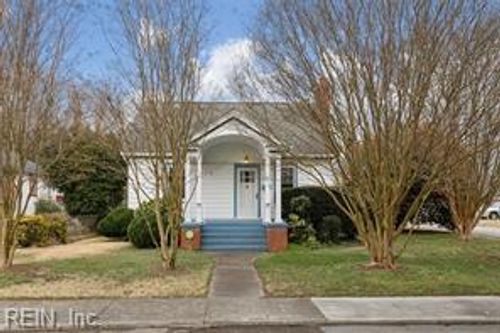 236 Pocahontas Pl, Hampton, VA, 23661-2930 | Card Image