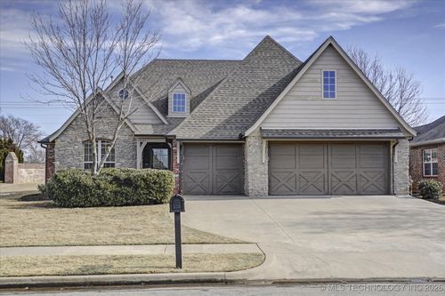13603 S Owasso Pl, Glenpool, OK, 74033-9701 | Card Image