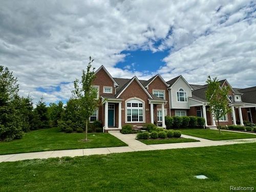 24-1251 Starwood Ln, Canton, MI, 48187-6636 | Card Image