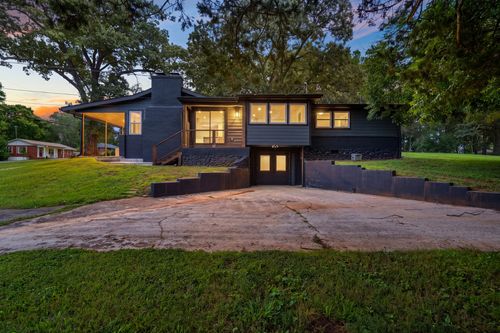 102 Oak Park, Winchester, TN, 37398 | Card Image