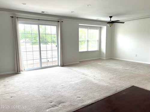 458 Magnolia Ct, Howell, NJ, 07731-3400 | Card Image