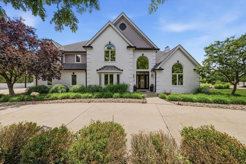190 Silvercreek Dr, Mars, PA, 16046-4502 | Card Image
