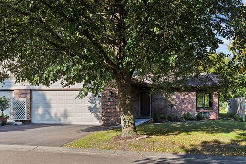 1195 Weston Ln N, Plymouth, MN, 55447-3113 | Card Image
