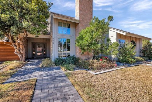 913 Saddle Club Ln, Midland, TX, 79705 | Card Image