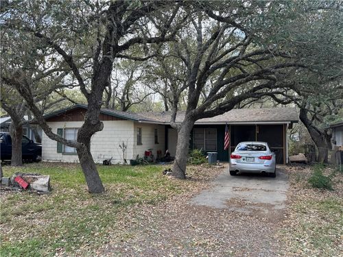 207 Griffith Dr, Rockport, TX, 78382-7035 | Card Image