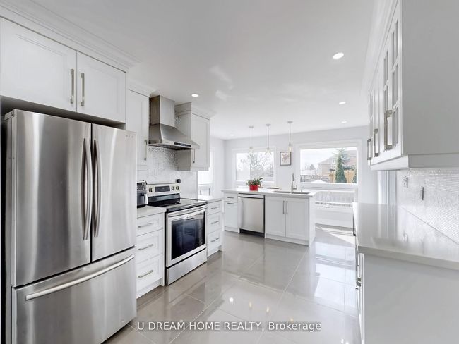 84 Autumn Way, House other with 4 bedrooms, 4 bathrooms and 4 parking in Aurora ON | Image 12