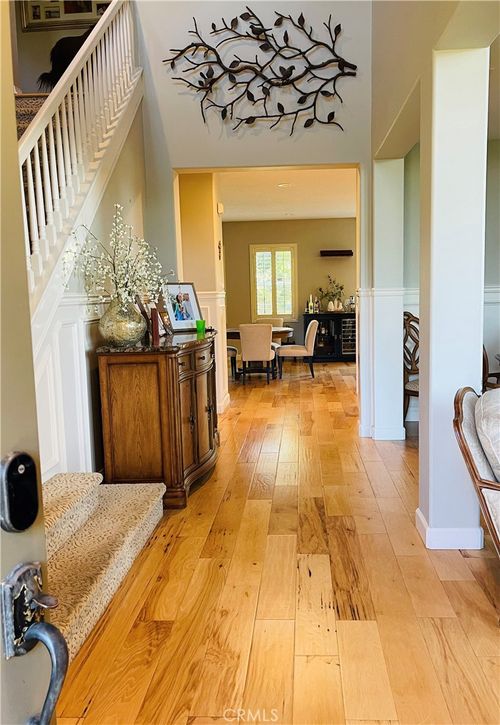 21827 Taylor Ct, Santa Clarita, CA, 91390-5727 | Card Image