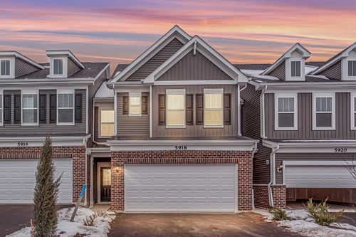 5918 Hawkweed Dr, Naperville, IL, 60564-1052 | Card Image