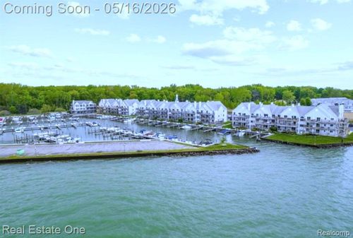 apt-101-37520 Jefferson Ave, Harrison Twp, MI, 48045-2678 | Card Image