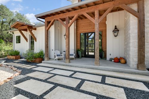 540 Casey Ln, Wimberley, TX, 78676-2186 | Card Image