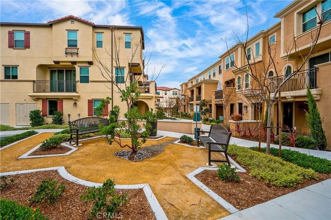 407 Coyote Pass, Condo with 3 bedrooms, 4 bathrooms and 2 parking in Lake Forest CA | Image 48