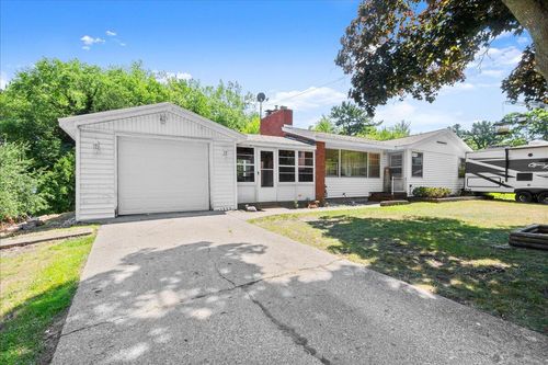 3658 Lake Harbor Rd, Norton Shores, MI, 49441-4530 | Card Image