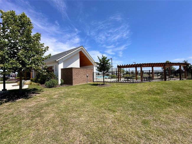 View of yard | Image 31