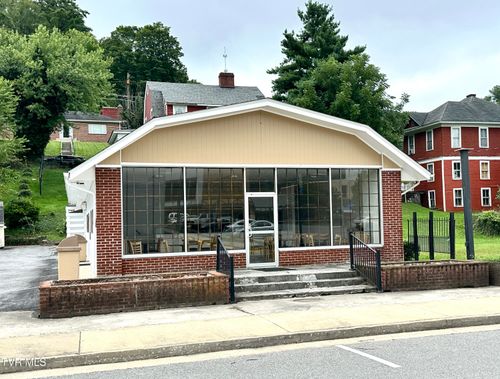 510 Spring St, Bluefield, VA, 24605-1717 | Card Image