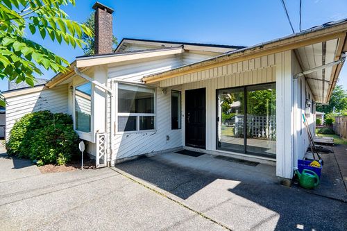 6094 Walker Ave, Burnaby, BC, V5E3B4 | Card Image