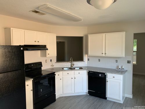 9238 Encino Vlg, San Antonio, TX, 78250-4936 | Card Image