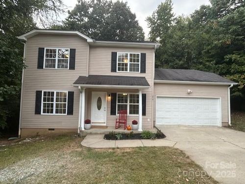 214 Pharr St, Charlotte, NC, 28262-3605 | Card Image