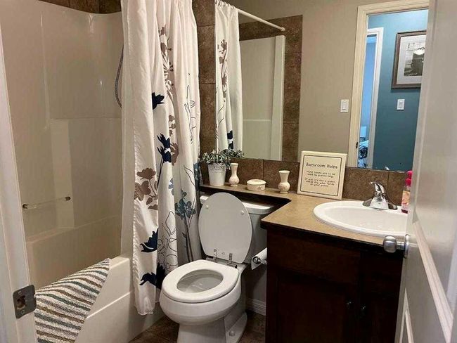 99 Jessie Robinson Close N, Home with 5 bedrooms, 3 bathrooms and 2 parking in Lethbridge AB | Image 15