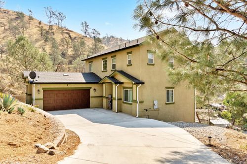 28047 Sky Lake Dr, Friant, CA, 93626-8504 | Card Image
