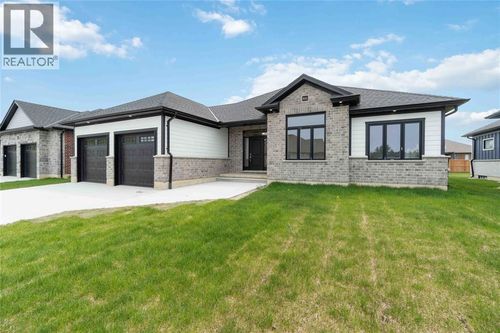 3560 Britt Blvd, Camlachie, ON, N0N1E0 | Card Image