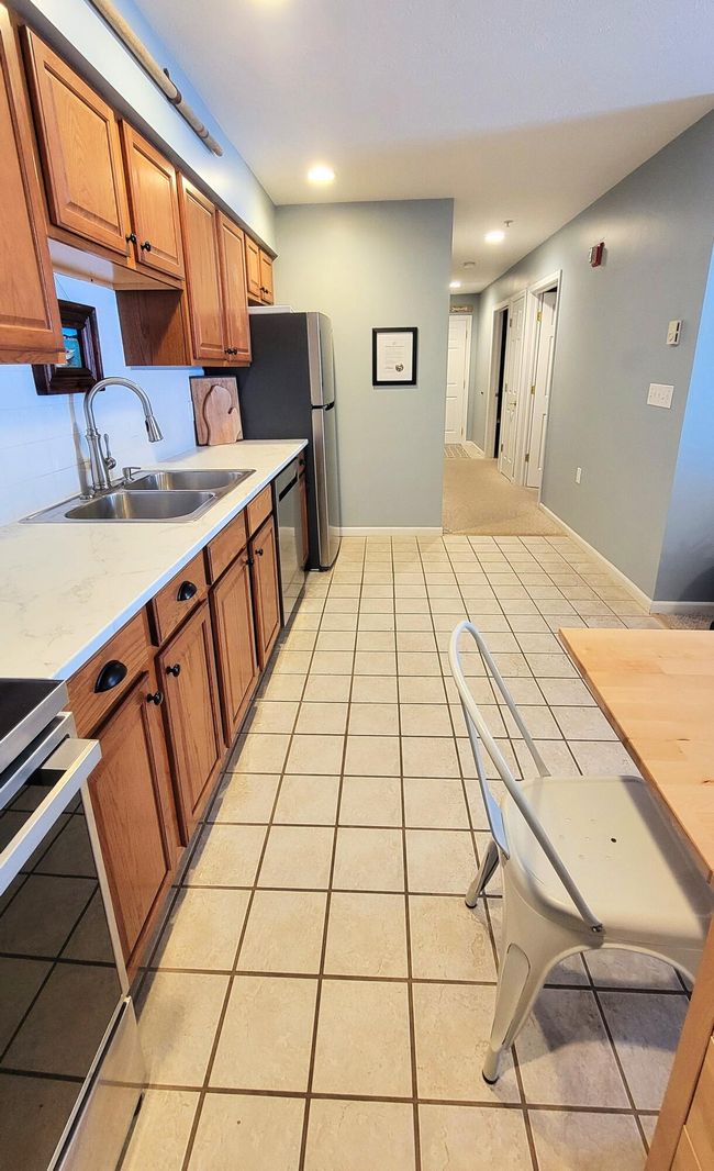 39 - 8535 Portage Point Dr, Condo with 2 bedrooms, 1 bathrooms and null parking in Onekama MI | Image 6