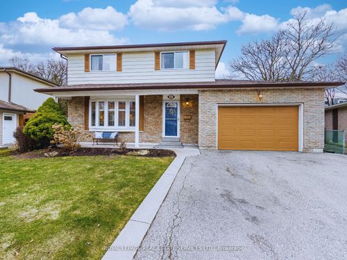 47 Trotters Lane, Brampton, ON, L6Y1B5 | Card Image