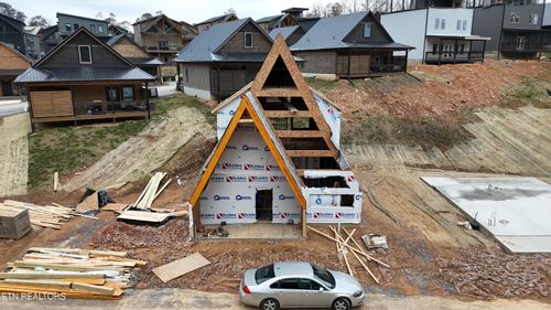 611 Longbow Way, Pigeon Forge, TN, 37863 | Card Image