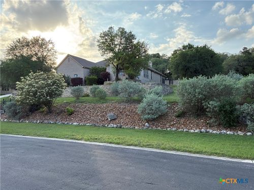 849 Santa Cruz, New Braunfels, TX, 78132-2901 | Card Image