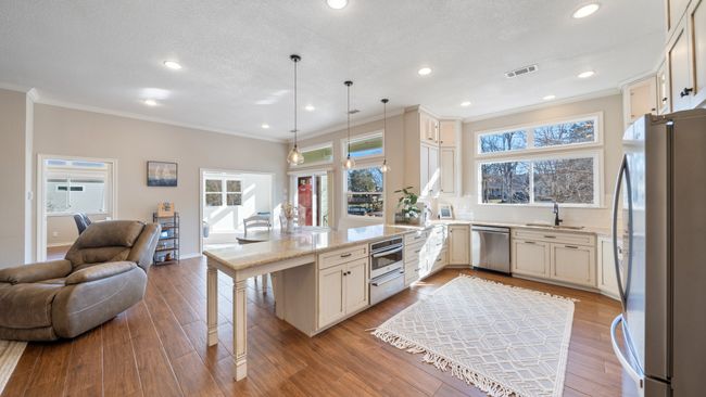 116 1 St Oak Dr, House other with 3 bedrooms, 2 bathrooms and null parking in Enchanted Oaks TX | Image 5