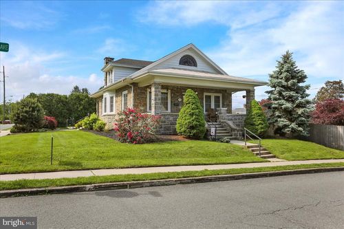 1016 Elnore Ave, TEMPLE, PA, 19560-1830 | Card Image