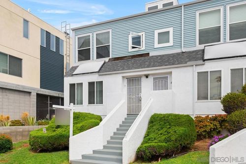 unit-3-130 Evergreen Ave, Imperial Beach, CA, 91932-2445 | Card Image