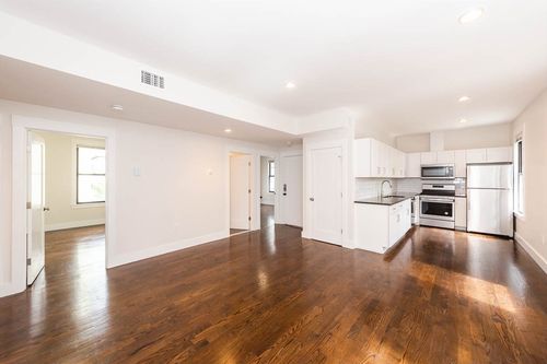 2r-24 Clary St, Cambridge, MA, 02139 | Card Image