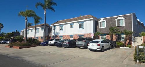 12-4747 Hamilton, San Diego, CA, 92116 | Card Image