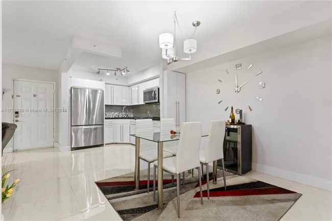 APT-204 - 12106 Saint Andrews Pl, Condo with 2 bedrooms, 1 bathrooms and null parking in Miramar FL | Image 11
