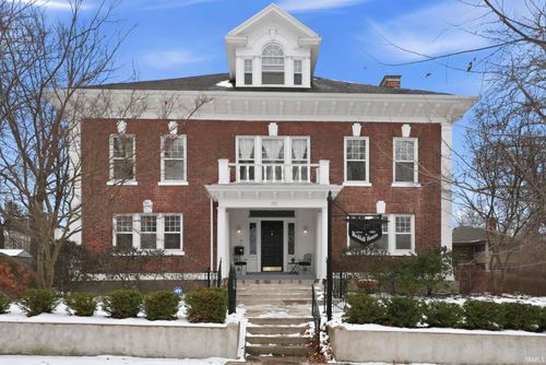 1337 W Wayne St, Fort Wayne, IN, 46802-4138 | Card Image