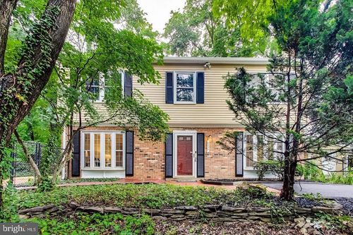 8530 Monticello Ave, ALEXANDRIA, VA, 22308-2201 | Card Image